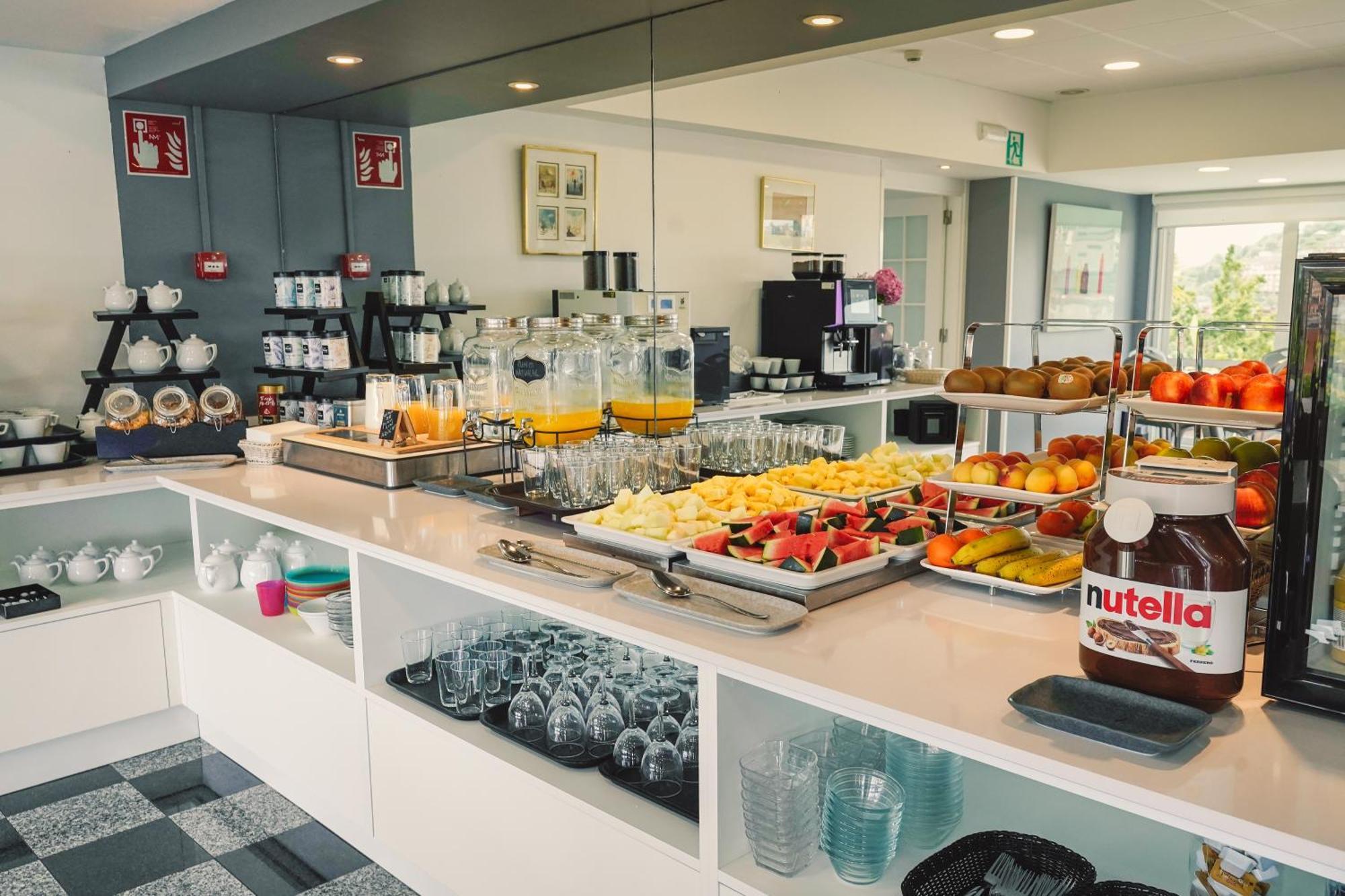 Hotel Avenida San Sebastian Ngoại thất bức ảnh