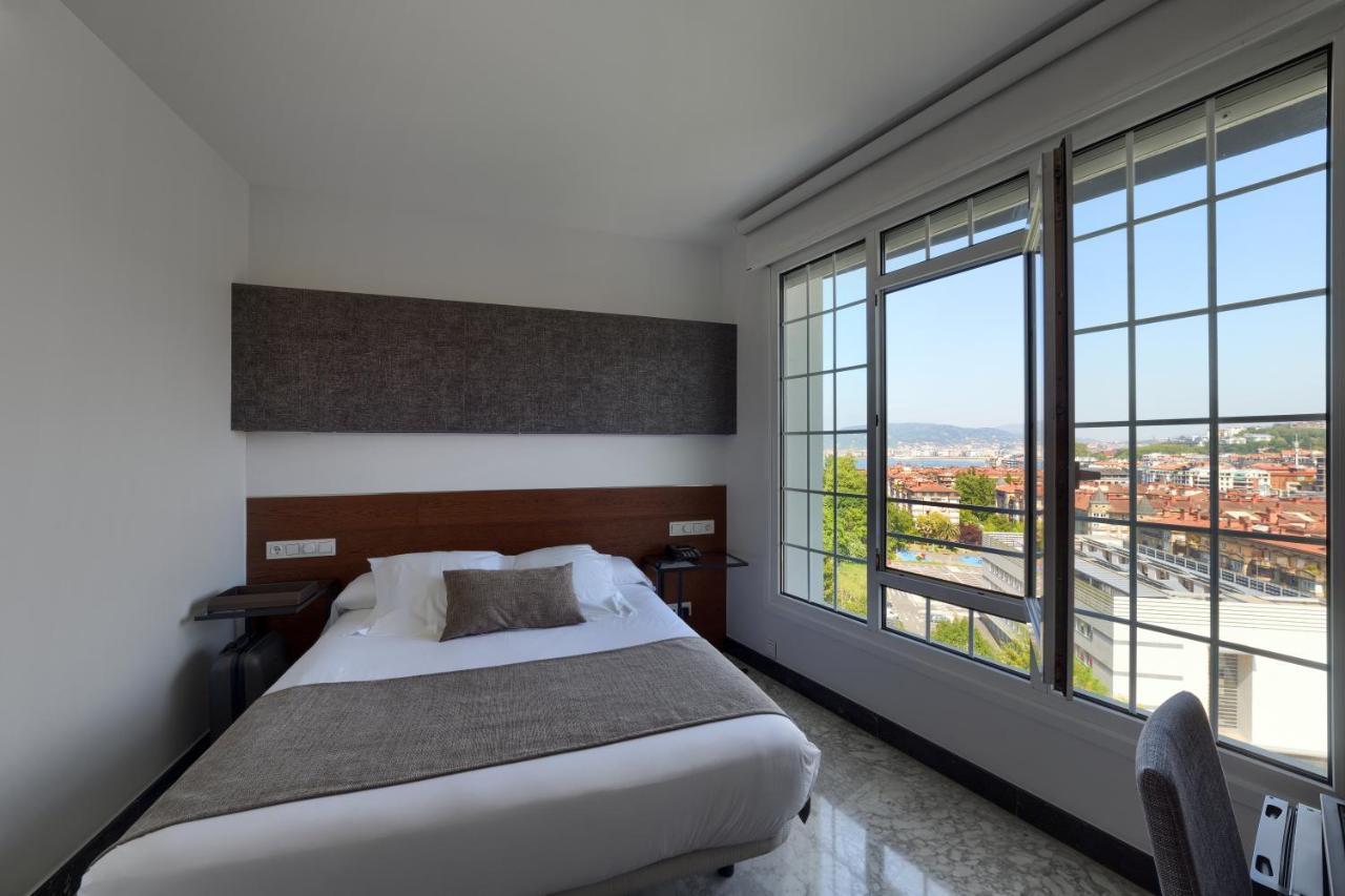 Hotel Avenida San Sebastian Ngoại thất bức ảnh